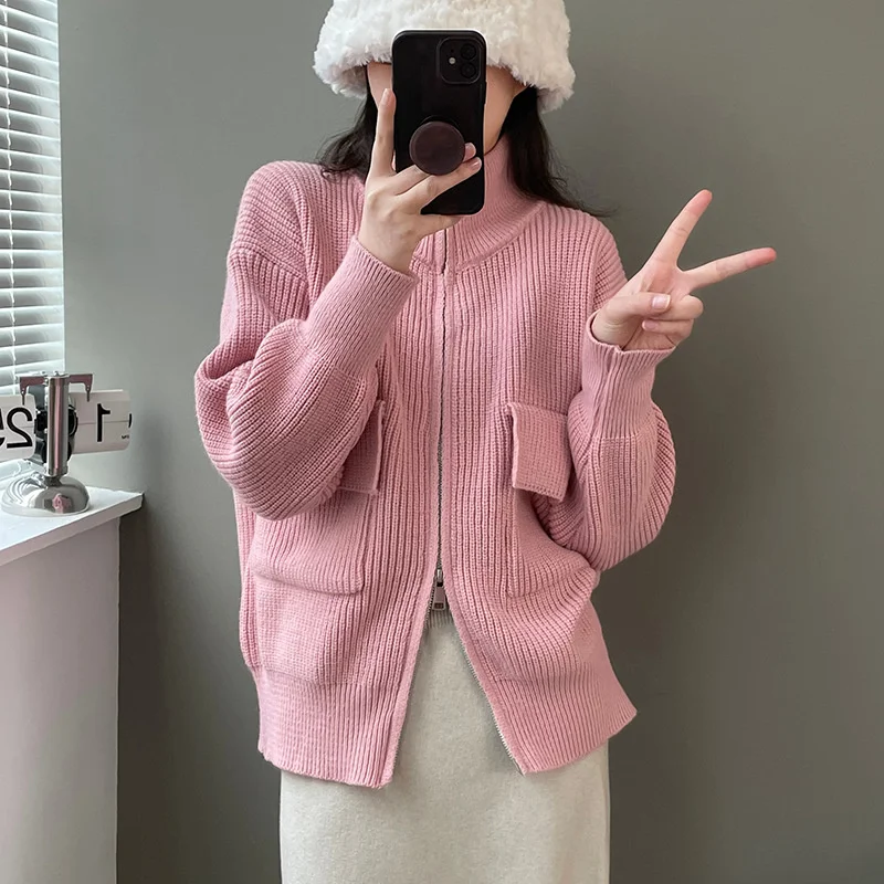 Autumn And Winter Solid Color Stand-up Collar Double Pocket Zipper Loose Sweater Cardigan Top Woman
Autumn And Winter Solid Color Stand-up Collar Double Pocket Zipper Loose Sweater Cardigan Top Woman