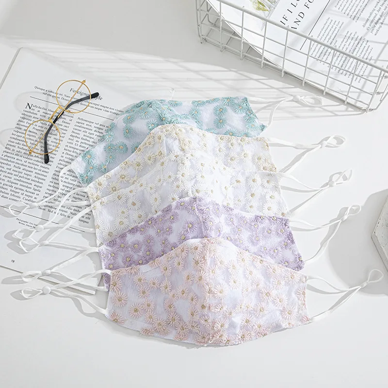Women Mouth Mask Flower Embroidery Cotton Anti Dust Mouth Cover Reusable Face Mask Washable Breathable Masks with PM2.5 Filters
Women Mouth Mask Flower Embroidery Cotton Anti Dust Mouth Cover Reusable Face Mask Washable Breathable Masks with PM2.5 Filters
