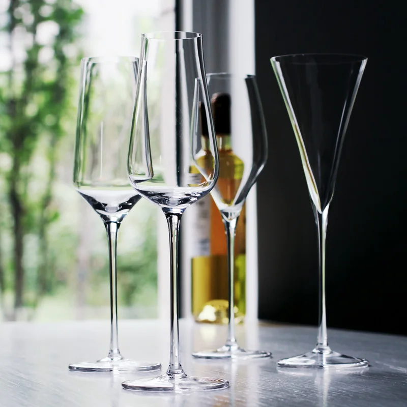 High-grade Lead-free crystal glass wine cup Champagne Flutes Glass cup transparent goblet Party wedding wine glass Drinking Ware
High-grade Lead-free crystal glass wine cup Champagne Flutes Glass cup transparent goblet Party wedding wine glass Drinking Ware