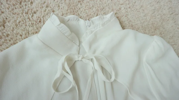 Women Strapless Mini Dress White Lace-up Hollow out Long Sleeve Spring Summer 2021 Ladies Robe
Women Strapless Mini Dress White Lace-up Hollow out Long Sleeve Spring Summer 2021 Ladies Robe