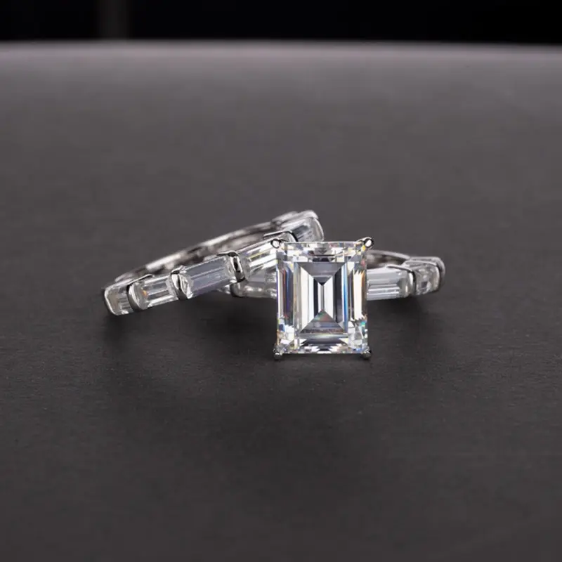 Jazaz 100% 925 Sterling Silver Moissanite Princess Rings Set Sparkling High Carbon Diamond Wedding Party Lady Fine Jewelry B0338
Jazaz 100% 925 Sterling Silver Moissanite Princess Rings Set Sparkling High Carbon Diamond Wedding Party Lady Fine Jewelry B0338
