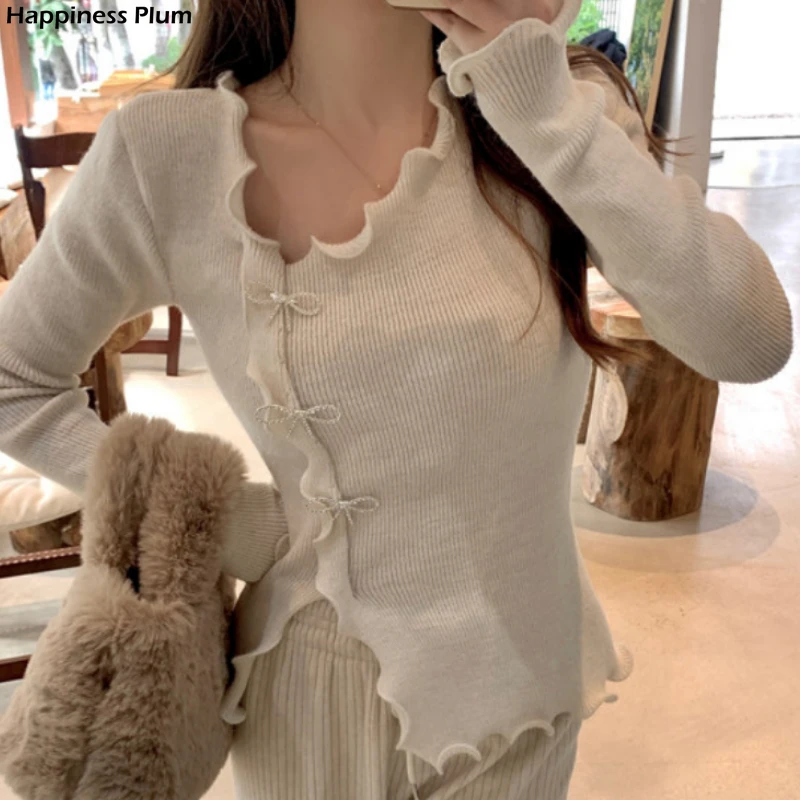 Y2k Knit Sweater Women Bow Knot Irregular Design Sense Niche Tight-fitting Inner Base Shirt Autumn and Winter Sweater Top
Y2k Knit Sweater Women Bow Knot Irregular Design Sense Niche Tight-fitting Inner Base Shirt Autumn and Winter Sweater Top