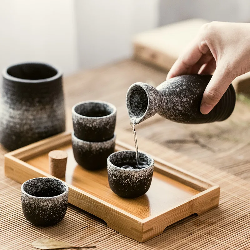 Japanese style ceramic retro sake set warm hot wine pot household yellow white wine bottle cup wine separator wineware gift box
Japanese style ceramic retro sake set warm hot wine pot household yellow white wine bottle cup wine separator wineware gift box