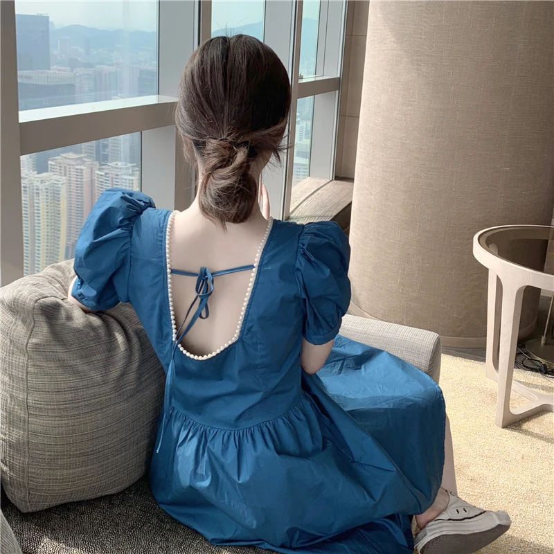 French Retro Pearl Square Neck Puff Sleeve Dress Female Summer 2021 New Waist Thin Design Sense Niche
French Retro Pearl Square Neck Puff Sleeve Dress Female Summer 2021 New Waist Thin Design Sense Niche