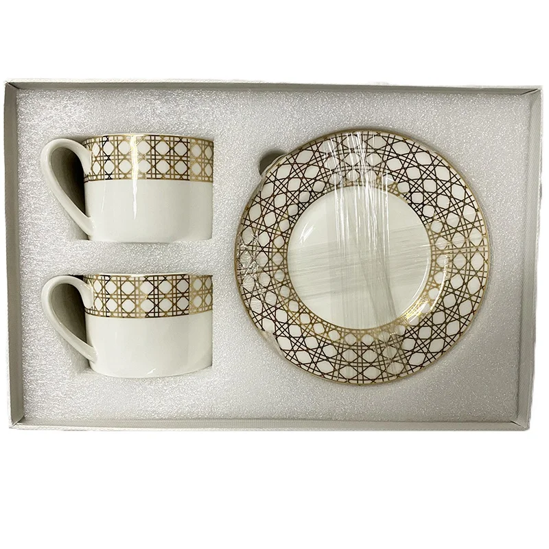 Tea cup and coffee plate, two-piece set, with food box, porcelain, various, plain porcelain
Tea cup and coffee plate, two-piece set, with food box, porcelain, various, plain porcelain