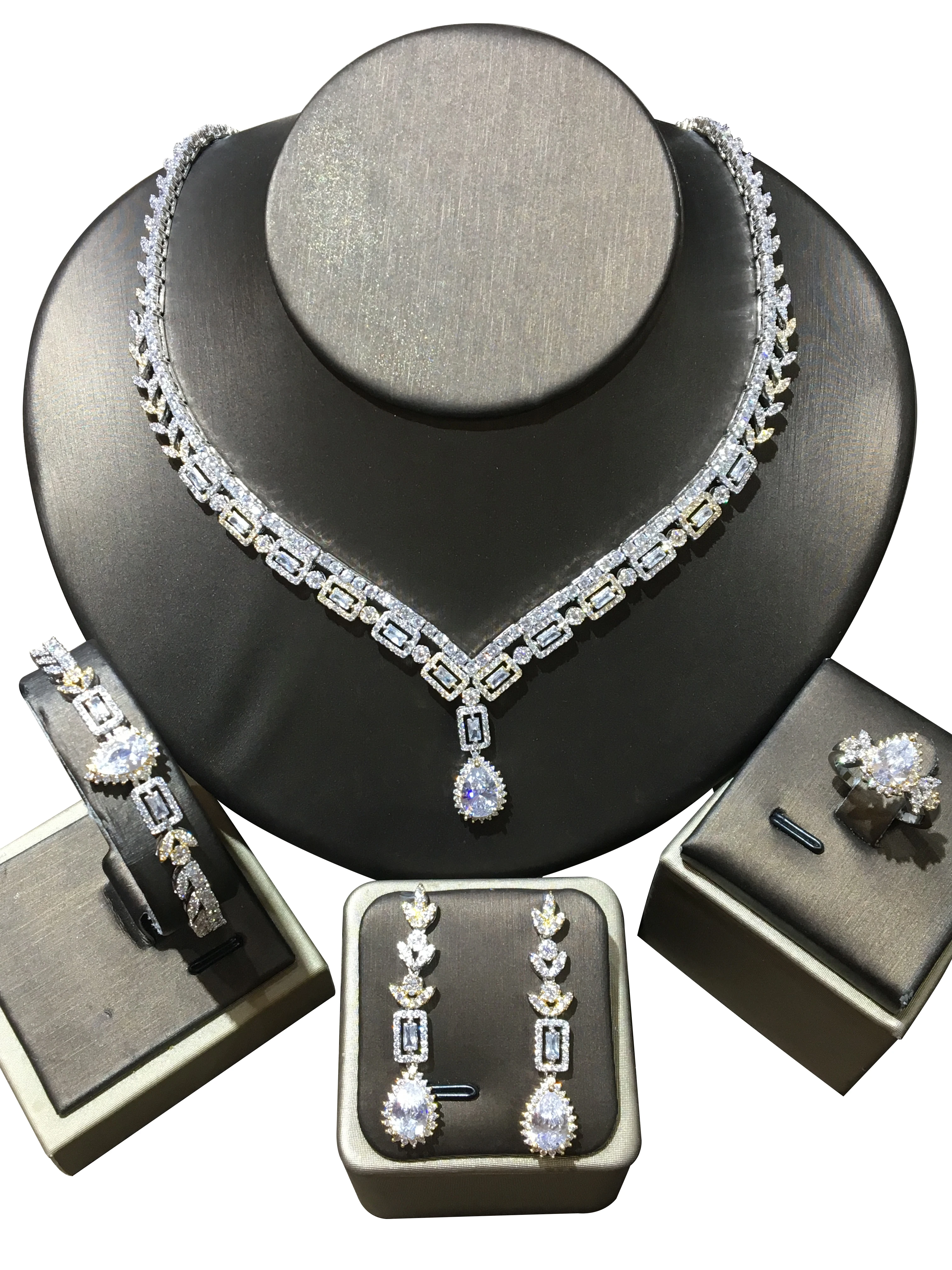 missvikki New Arrive Luxury Square Shape Cubic Zirconia Stunning Pendant Necklace Earrings Bracelet Ring Full Clear CZ Set
missvikki New Arrive Luxury Square Shape Cubic Zirconia Stunning Pendant Necklace Earrings Bracelet Ring Full Clear CZ Set