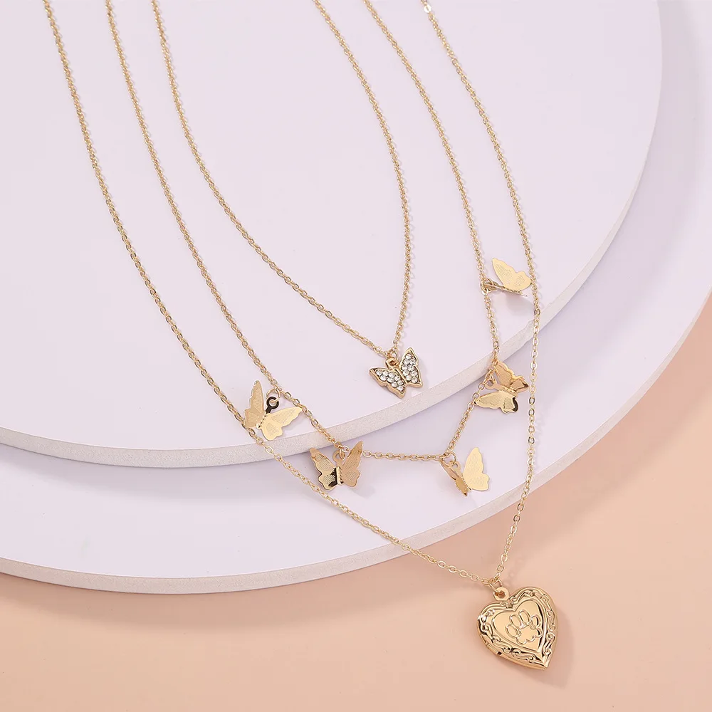 Europe and the United States popular new versatile necklace folding wear multi - layer butterfly heart pendant necklace can spli
Europe and the United States popular new versatile necklace folding wear multi - layer butterfly heart pendant necklace can spli