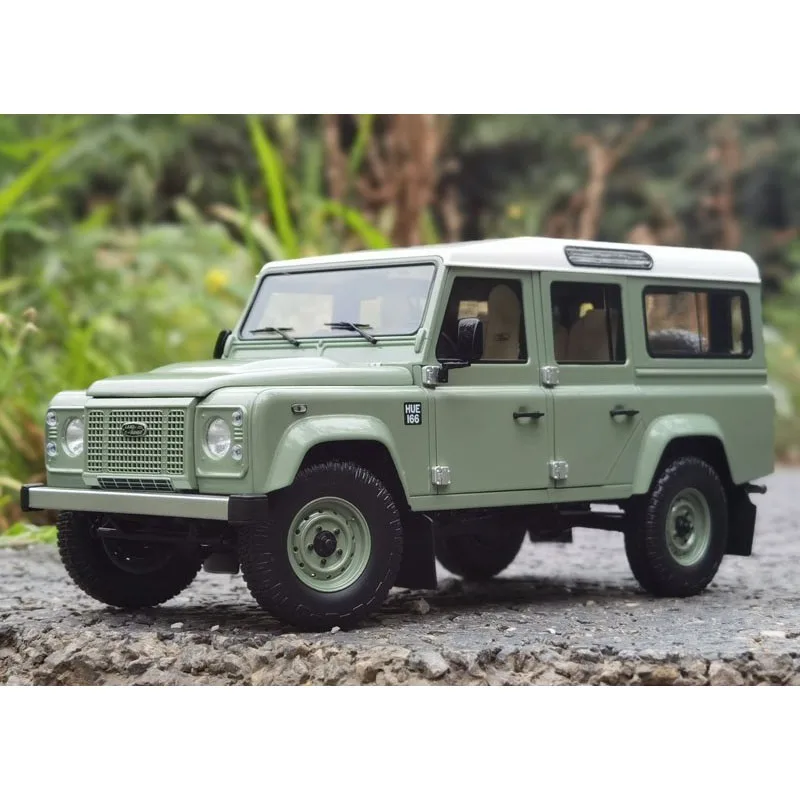 Almost Real 1:18 Land Rover Defender 110 Long Axis Version 2015 Alloy Static Car Model Vehicle Model For Collection And Gift
Almost Real 1:18 Land Rover Defender 110 Long Axis Version 2015 Alloy Static Car Model Vehicle Model For Collection And Gift