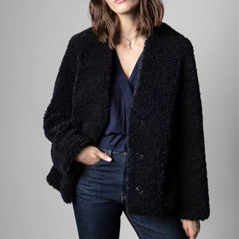 Faux Fur Women Single Breasted Coats Simple V-Neck Warm Long Sleeve Solid Color 2021 Autumn Winter New Female Loose Jacket
Faux Fur Women Single Breasted Coats Simple V-Neck Warm Long Sleeve Solid Color 2021 Autumn Winter New Female Loose Jacket