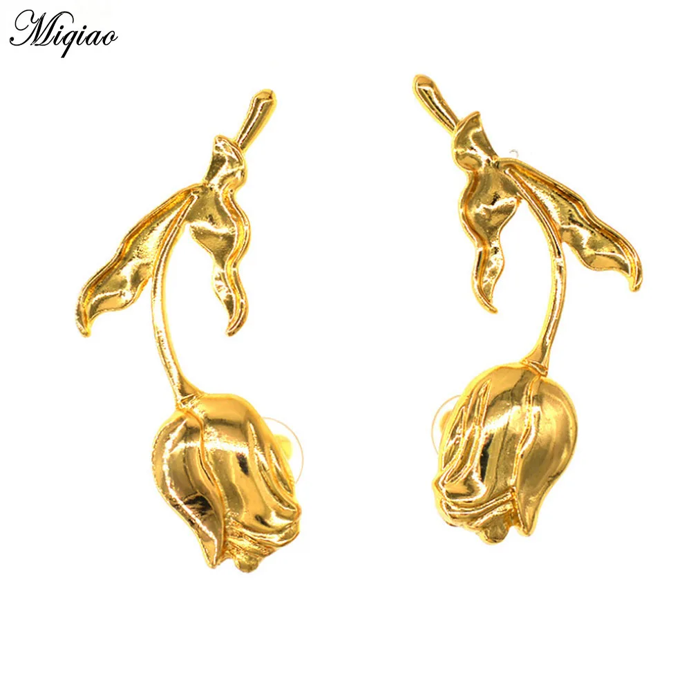 

Miqiao 2pcs exaggerated old wind design personality Metallic Rose Earrings female temperament aura Earrings ear jewelry girl