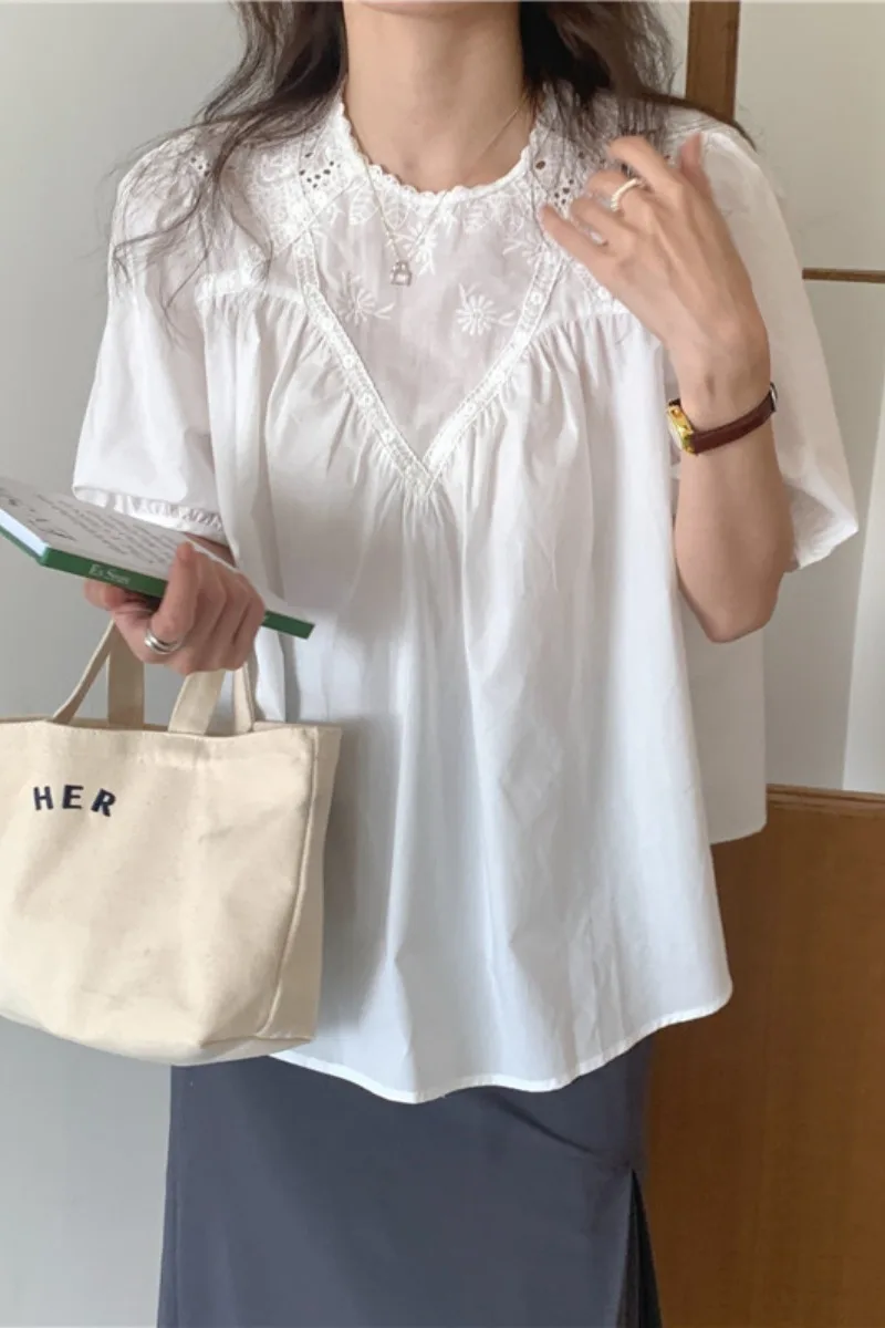 Women Korean Style Chic French Blouse Summer Loose Slimming Top All-Match Embroidered Shirt Fashion Elegant Solid Colour Shirt
Women Korean Style Chic French Blouse Summer Loose Slimming Top All-Match Embroidered Shirt Fashion Elegant Solid Colour Shirt