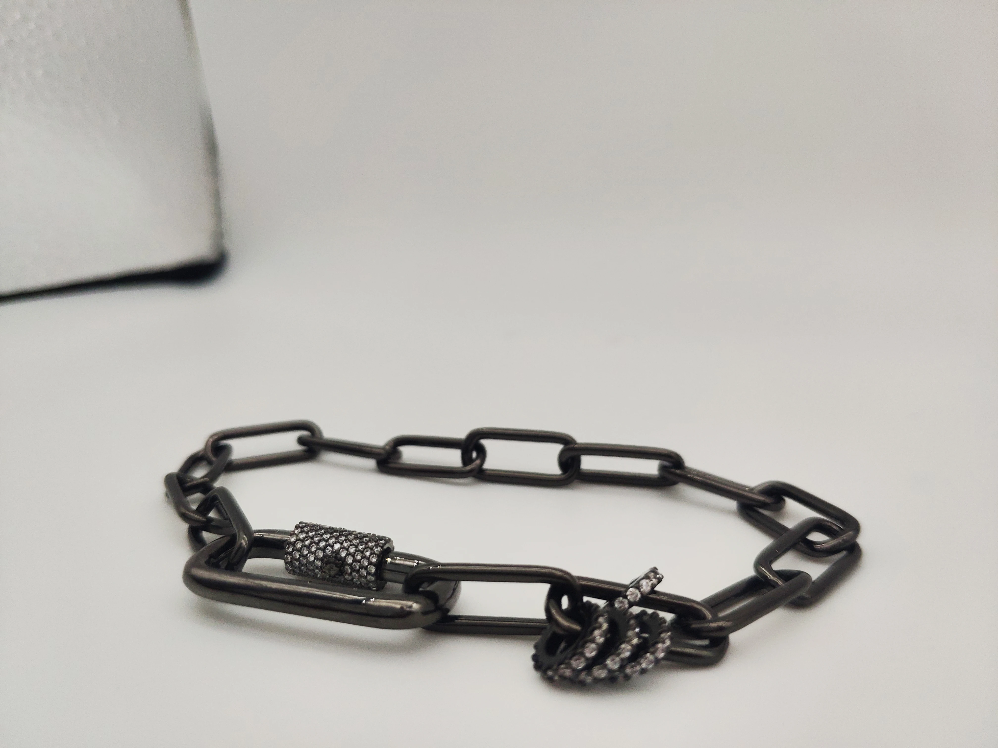 1:1 Make 925 Sterling Silver Customized Hot Square Buckle Personalized Design Exquisite Fashion Bracelet 
1:1 Make 925 Sterling Silver Customized Hot Square Buckle Personalized Design Exquisite Fashion Bracelet