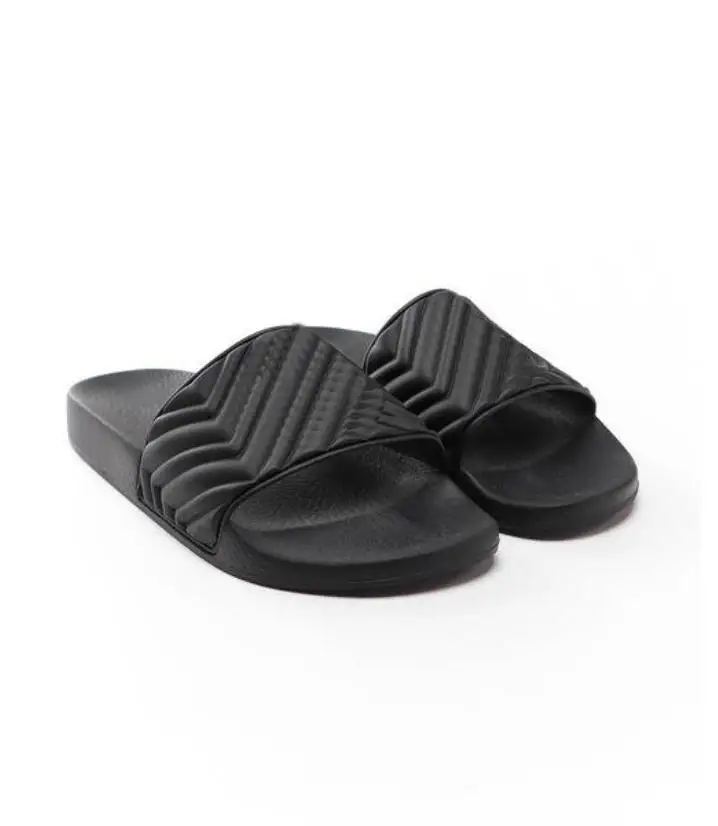 

Cruise 2021 mens womens unisex black Matelasse Rubber Slide sandals Flat beach slippers Molded rubber footbed