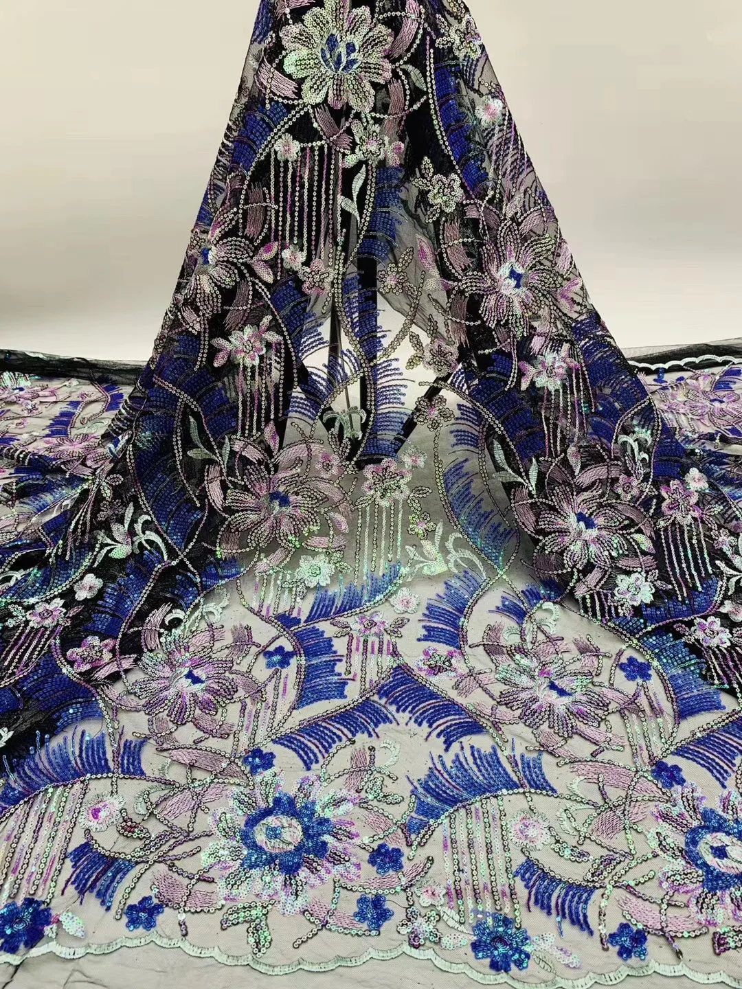 Африканская блесток кружевной ткани 2020 высокое качественная французская кружевная ткань в нигерийском стиле тюль кружева ткань D41501
Африканская блесток кружевной ткани 2020 высокое качественная французская кружевная ткань в нигерийском стиле тюль кружева ткань D41501