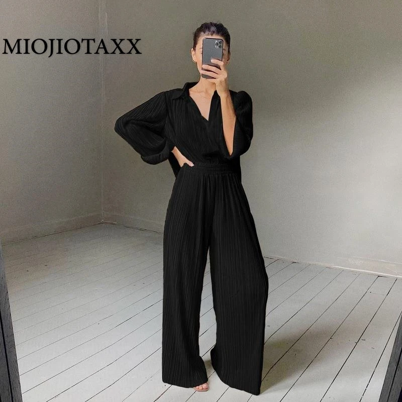Женский брючный костюм MIOJIOTAXX, однотонная плиссированная рубашка с длинным рукавом, широкие штаны, Осень-зима 2022
Женский брючный костюм MIOJIOTAXX, однотонная плиссированная рубашка с длинным рукавом, широкие штаны, Осень-зима 2022