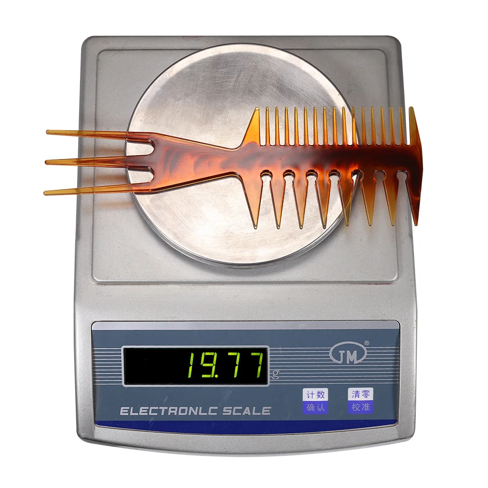 1Pcs Oil Comb Double-sided Fish Plug Large Teeth Flat Bottom Styling Comb
1Pcs Oil Comb Double-sided Fish Plug Large Teeth Flat Bottom Styling Comb