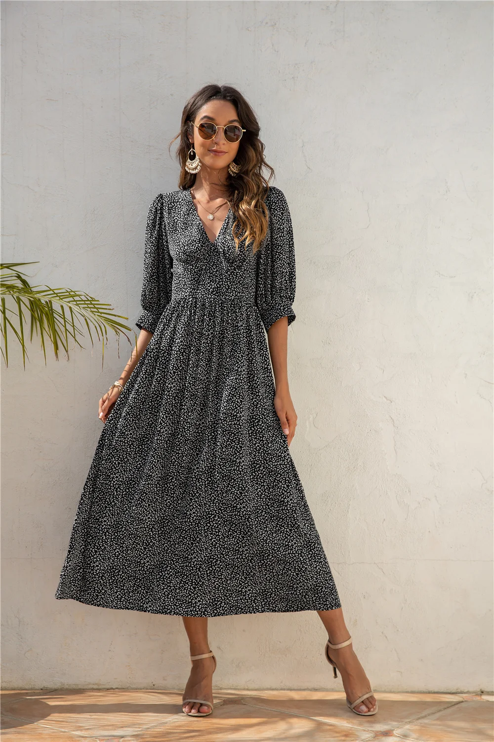 2021 New Dot Print Dress Women Wrap Casual Half Sleeve Chiffon Dresses Sexy V Neck A Line Long Dress Boho Beach Dress Robe
2021 New Dot Print Dress Women Wrap Casual Half Sleeve Chiffon Dresses Sexy V Neck A Line Long Dress Boho Beach Dress Robe