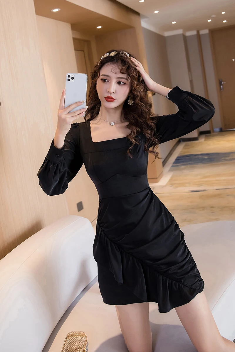 COIGARSAM French Style Women one-piece dress korean Spring Vintage High Waist Square Collar Dresses Black 2799
COIGARSAM French Style Women one-piece dress korean Spring Vintage High Waist Square Collar Dresses Black 2799