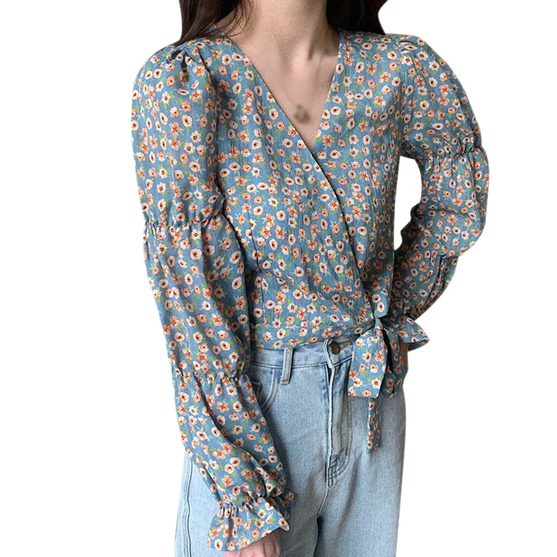 Dream Floral Print Long Sleeve Chiffon Shirt Women's Short V-neck Small Shirt Small Blue Flower Puff Sleeve Blouse
Dream Floral Print Long Sleeve Chiffon Shirt Women's Short V-neck Small Shirt Small Blue Flower Puff Sleeve Blouse