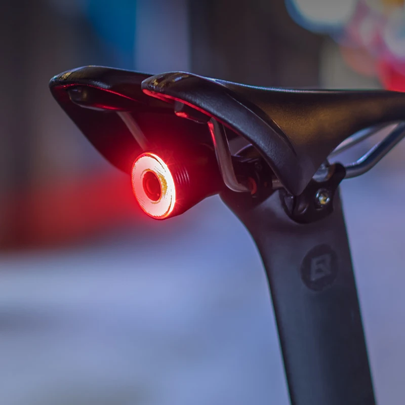 Велосипедный фонарь ROCKBROS умный задний с датчиком торможения влагозащита IPx6
