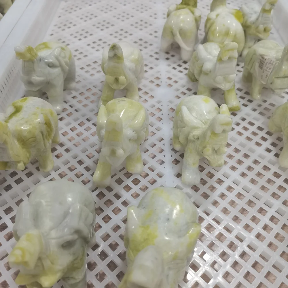 Натуральный кристалл слон резьба, нефрит ручной работы милые животные, коллекция украшений для дома подарки
Натуральный кристалл слон резьба, нефрит ручной работы милые животные, коллекция украшений для дома подарки