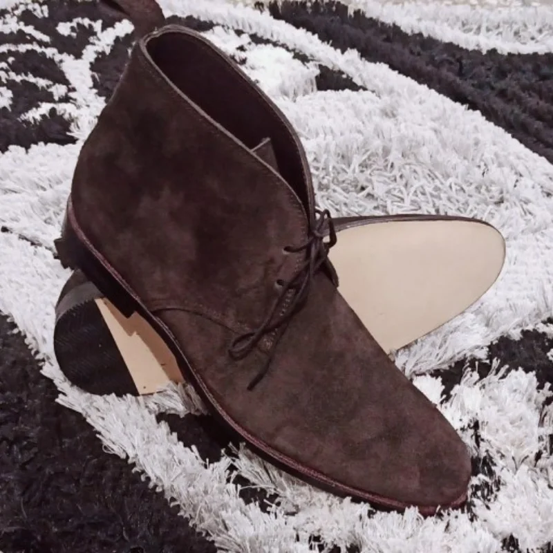 2021 New Men Shoes Handmade High-grade Dark Brown Faux Suede One-piece Wingtip Laces Fashion Trend All-match Dress Boots KP419
2021 New Men Shoes Handmade High-grade Dark Brown Faux Suede One-piece Wingtip Laces Fashion Trend All-match Dress Boots KP419