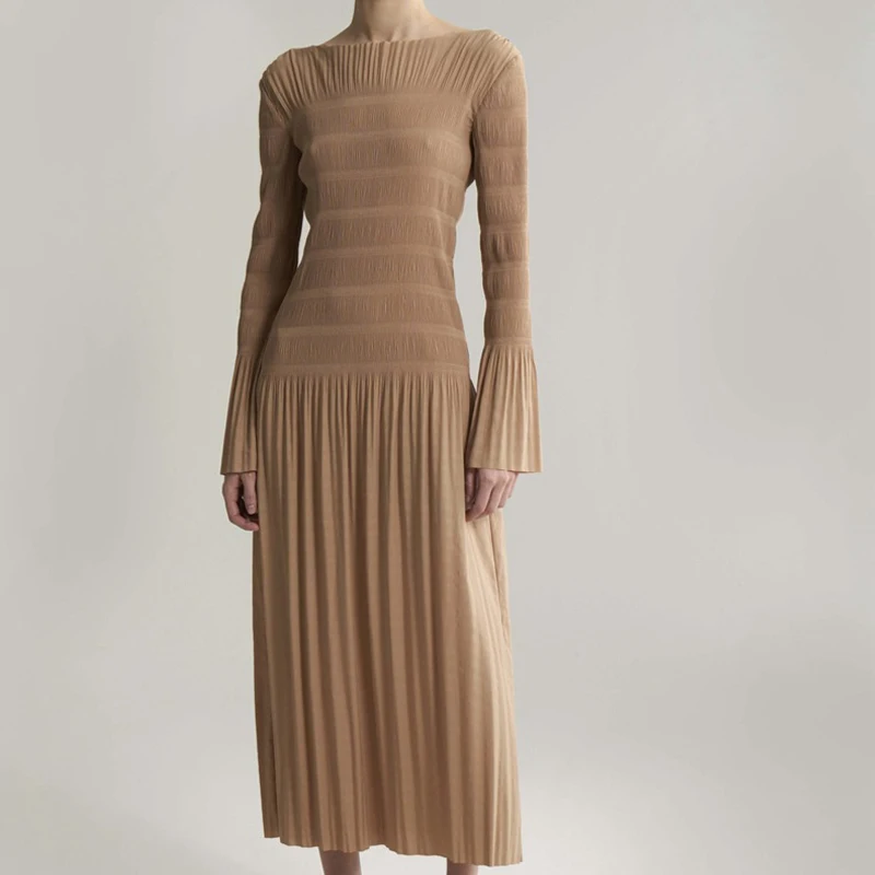 Женское летнее платье с рукавами-колоколами, Повседневное платье средней длины с резьбой, женская одежда, 2021 
Женское летнее платье с рукавами-колоколами, Повседневное платье средней длины с резьбой, женская одежда, 2021