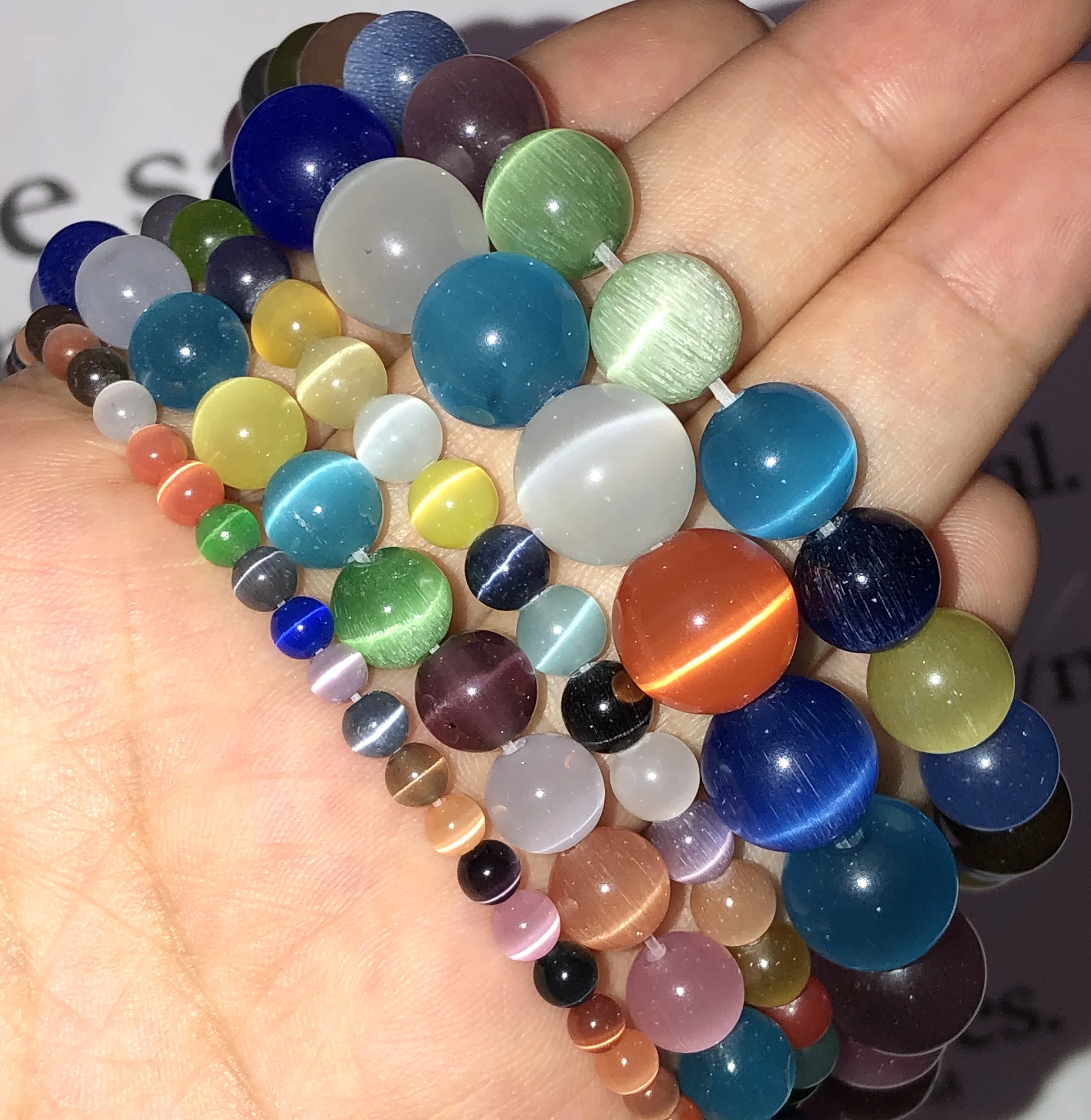 Натуральный разноцветные солнцезащитные очки "кошачий глаз" Бусы из опалового камня, бусины с большим отверстием Луна DIY браслет бусины для ...
Натуральный разноцветные солнцезащитные очки "кошачий глаз" Бусы из опалового камня, бусины с большим отверстием Луна DIY браслет бусины для ...