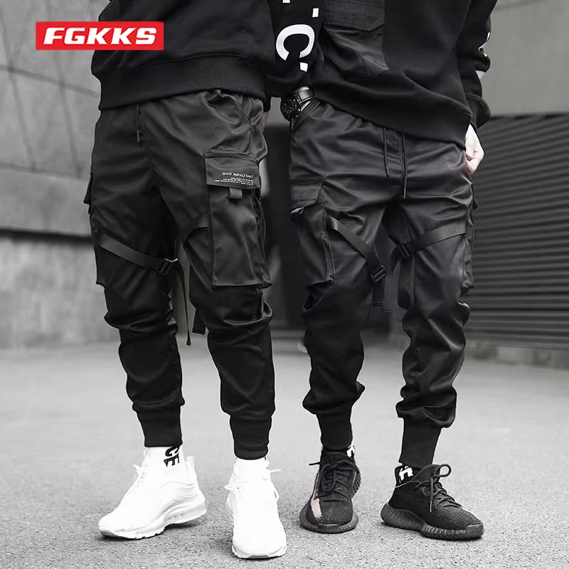 FGKKS 2021 Spring Mens Cargo Pants Hip Hop Streetwear Ribbons Harem Joggers Casual Pockets Track Pants Male Fashion Trousers
FGKKS 2021 Spring Mens Cargo Pants Hip Hop Streetwear Ribbons Harem Joggers Casual Pockets Track Pants Male Fashion Trousers