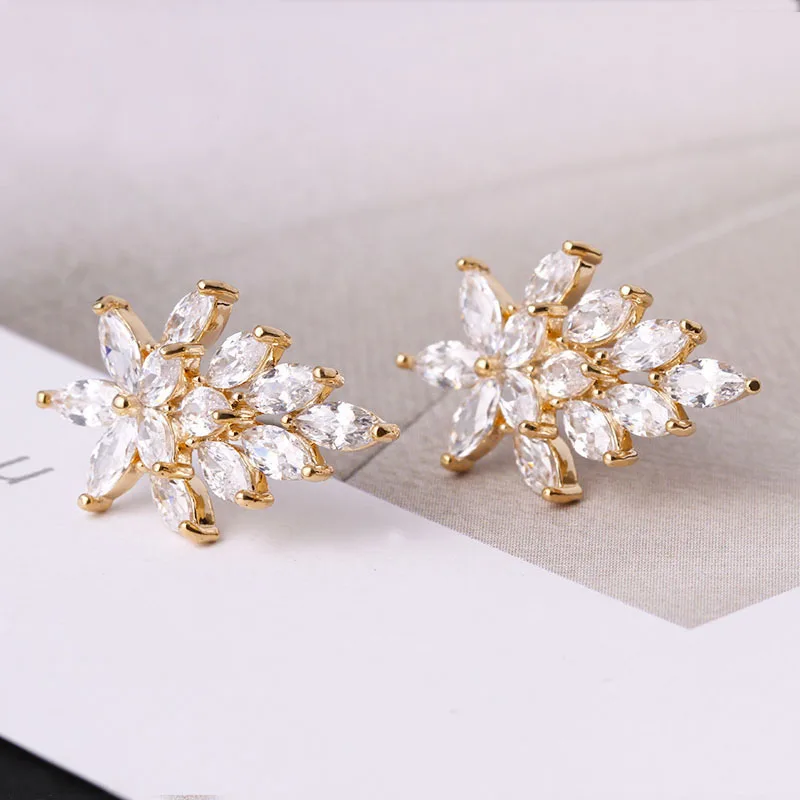 Ekopdee Shiny Marquise Leaf Zircon Stud Earrings For Women Elegant CZ Crystal Stud Earring Female Wedding Engagement Jewelry
Ekopdee Shiny Marquise Leaf Zircon Stud Earrings For Women Elegant CZ Crystal Stud Earring Female Wedding Engagement Jewelry