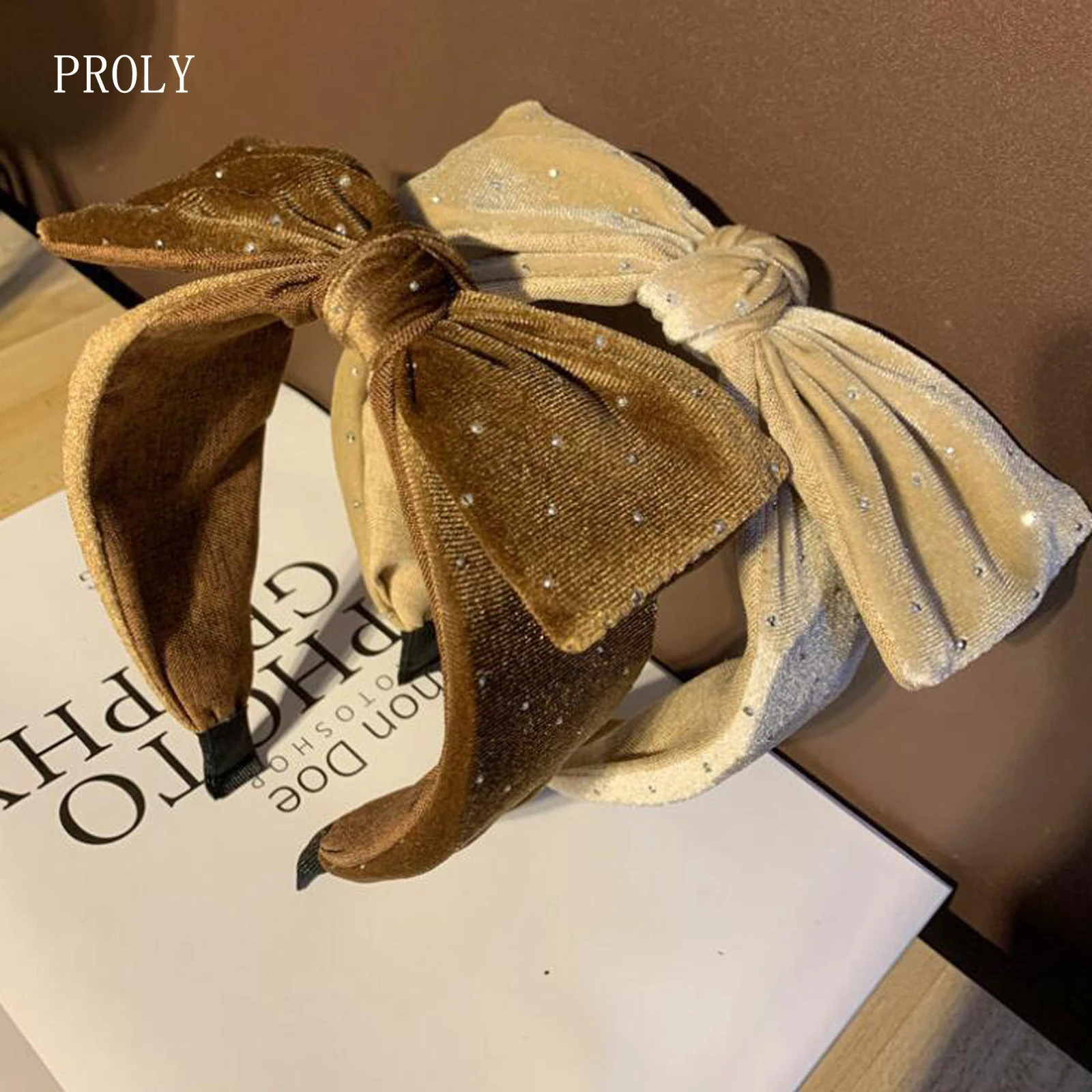 PROLY New Fashion Women's Hair Accessories Big Bowknot Headwear Warm Casual Hairband Adult Rhinestone Headband
PROLY New Fashion Women's Hair Accessories Big Bowknot Headwear Warm Casual Hairband Adult Rhinestone Headband