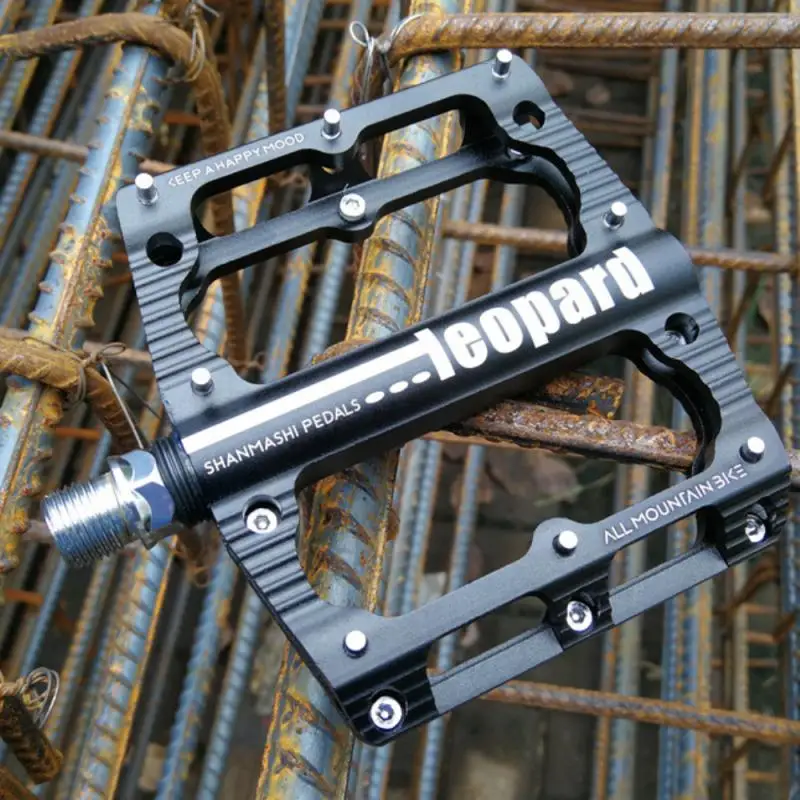 SMS Bicycle Pedals Aluminium Alloy Ultralight Mtb Road Bike Pedals Bearing Anti-skid Foot Pedals Mountain Bike Parts Accessories
SMS Bicycle Pedals Aluminium Alloy Ultralight Mtb Road Bike Pedals Bearing Anti-skid Foot Pedals Mountain Bike Parts Accessories