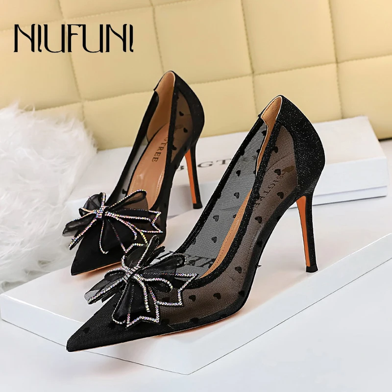 Summer Sexy Nightclub Stiletto Pumps Pointed Toe Mesh Hollow Rhinestone Bow Women's Shoes Sequin Slip-On Lace Sandals Breathable
Summer Sexy Nightclub Stiletto Pumps Pointed Toe Mesh Hollow Rhinestone Bow Women's Shoes Sequin Slip-On Lace Sandals Breathable