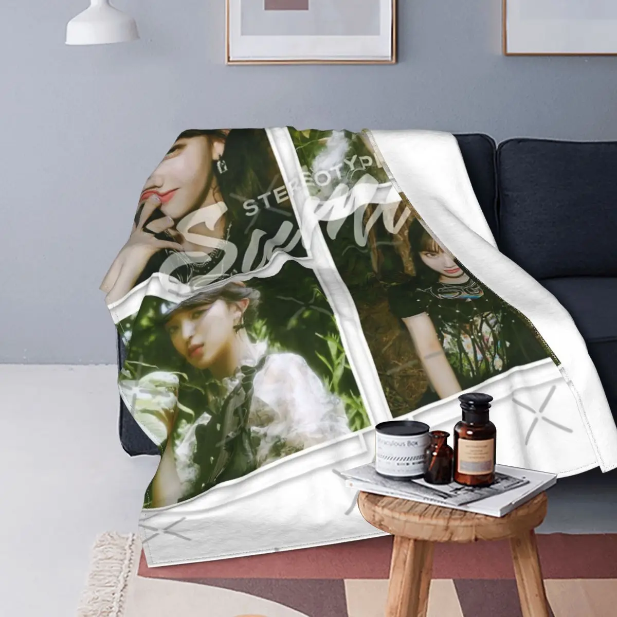 Stayc - Sumin Blanket Bedspread Bed Plaid Cover Bedspread 150 Plaid Blankets Blankets For Bed
Stayc - Sumin Blanket Bedspread Bed Plaid Cover Bedspread 150 Plaid Blankets Blankets For Bed