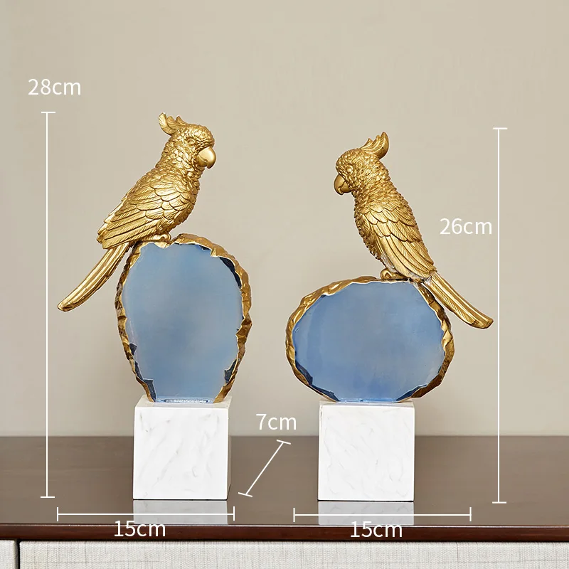 European Transparent Resin Parrot Decoration Luxury Living Room Wine Cabinet Study Crafts Modern Home Decoration High-end Gifts 
European Transparent Resin Parrot Decoration Luxury Living Room Wine Cabinet Study Crafts Modern Home Decoration High-end Gifts