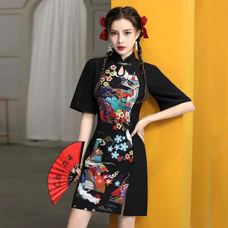 Gothic Black Women Mandarin Neck Short Sleeve Slim Side High Split Cheongsam Goth Female Dark Printed Party Bodycon Dress
Gothic Black Women Mandarin Neck Short Sleeve Slim Side High Split Cheongsam Goth Female Dark Printed Party Bodycon Dress