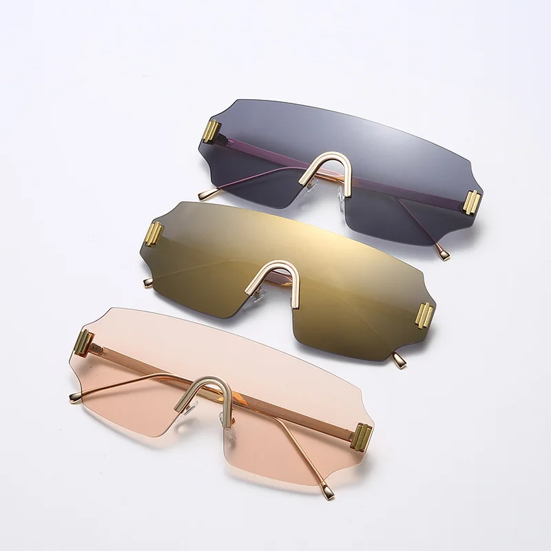 Fashion Metal Rimless Sunglasses Big Frame One-piece Brand Design Anti-ultraviolet UV400 Casual Sunglasses for Adult,Women,Men
Fashion Metal Rimless Sunglasses Big Frame One-piece Brand Design Anti-ultraviolet UV400 Casual Sunglasses for Adult,Women,Men