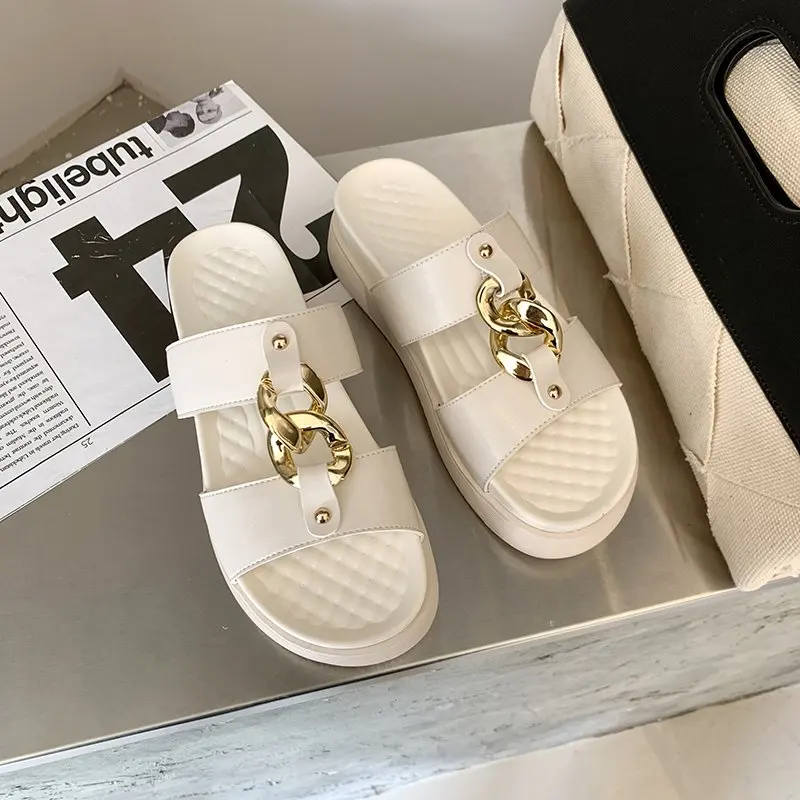 Rivet Med Shoes Slippers Women Summer Luxury Slides Platform Loafers Designer Flat Soft Casual PU Fashion Metal Decoration 
Rivet Med Shoes Slippers Women Summer Luxury Slides Platform Loafers Designer Flat Soft Casual PU Fashion Metal Decoration