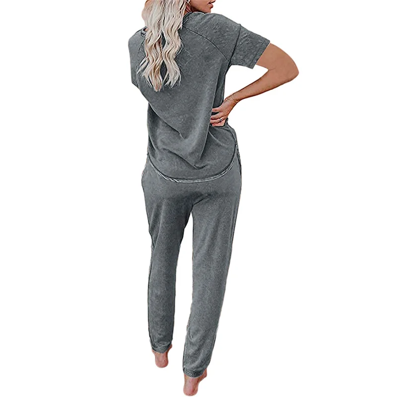 Women's Summer 2pcs sets Solid Color Short Sleeve V-Neck Elastic Sports Tops & High Waist Loose Jogger Pants
Women's Summer 2pcs sets Solid Color Short Sleeve V-Neck Elastic Sports Tops & High Waist Loose Jogger Pants