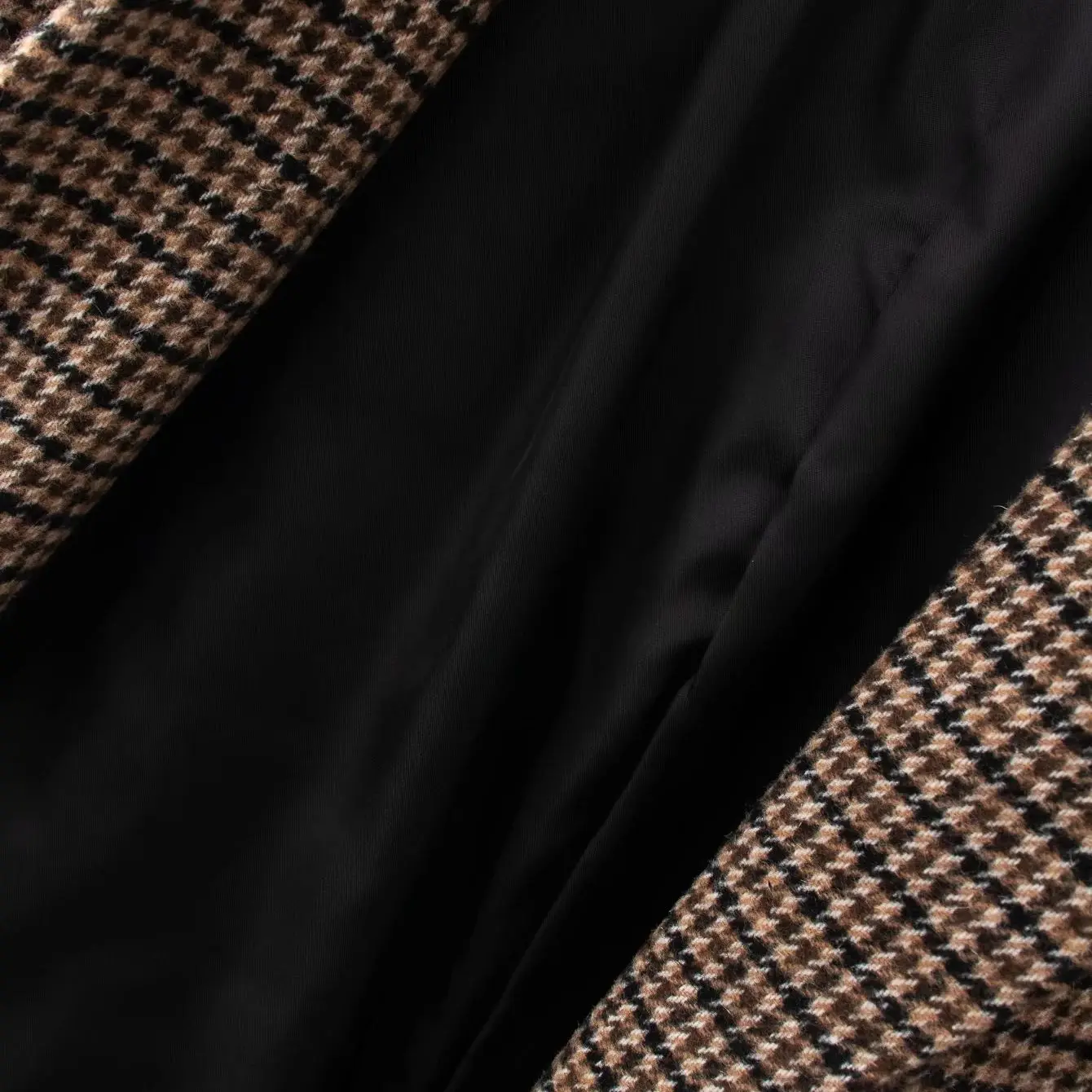 Za autumn winter women Woolen cloth Outerwear casual Plaid Midi coat Buttons lapel Wool Suits Windbreaker Houndstooth Blazer
Za autumn winter women Woolen cloth Outerwear casual Plaid Midi coat Buttons lapel Wool Suits Windbreaker Houndstooth Blazer