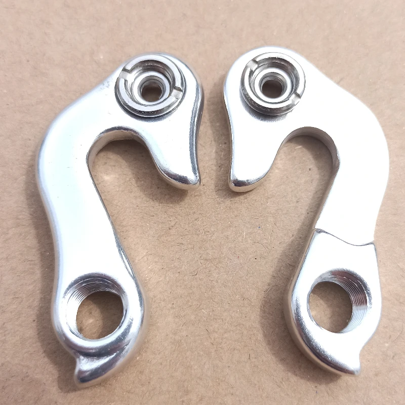1pc Bicycle parts MECH dropout For Fuji Finest RC Roubaix Novara Origin8 Redline Conquest Scattante bike Gear derailleur hanger
1pc Bicycle parts MECH dropout For Fuji Finest RC Roubaix Novara Origin8 Redline Conquest Scattante bike Gear derailleur hanger