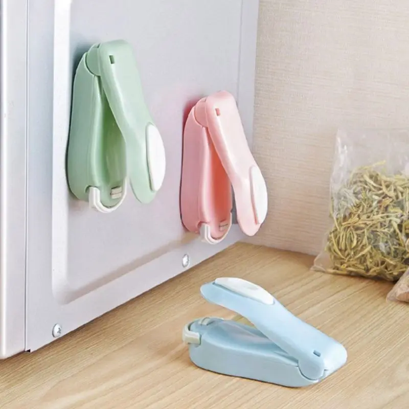 Portable Mini Sealer Sealing Machine for Plastic Bags Vacuum Air Storage Clip
Portable Mini Sealer Sealing Machine for Plastic Bags Vacuum Air Storage Clip