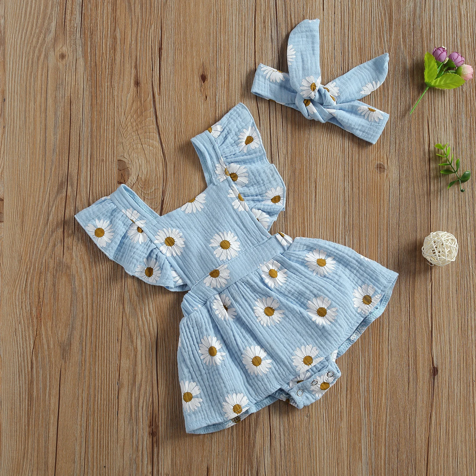 2Pcs Newborn Baby Girls Daisy Flower Rompers Bow Knot Headband Sleeveless Fly Sleeve Infant Toddler Summer Romper Clothing 0-24M
2Pcs Newborn Baby Girls Daisy Flower Rompers Bow Knot Headband Sleeveless Fly Sleeve Infant Toddler Summer Romper Clothing 0-24M