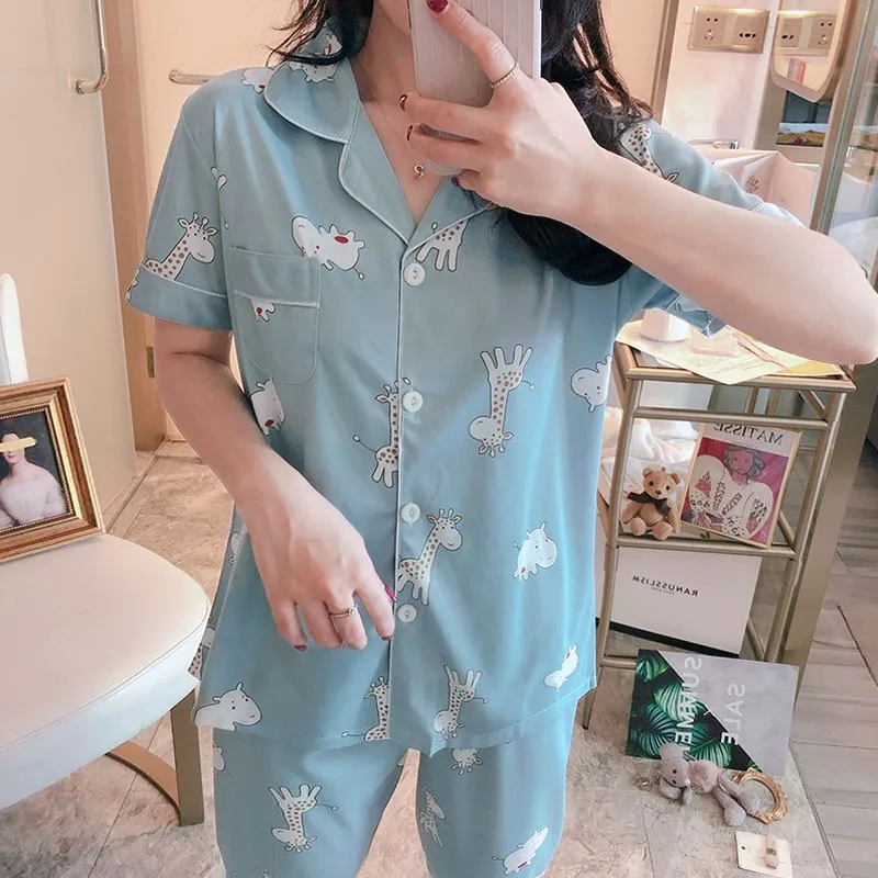 Summer Ladies New Pajamas Women Short-sleeved Trousers Cardigan Lapel Button Suit Casual Furniture Clothing M-XL /
Summer Ladies New Pajamas Women Short-sleeved Trousers Cardigan Lapel Button Suit Casual Furniture Clothing M-XL /