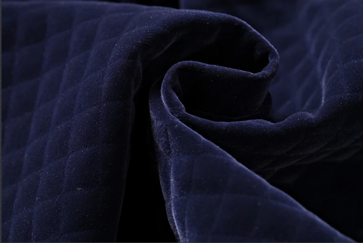 Velvet Women Dress 2020 Autumn Winter Stand Collar Long Sleeve Single Breasted Vintage Ladies A-Line Mini Dresses D09401K
Velvet Women Dress 2020 Autumn Winter Stand Collar Long Sleeve Single Breasted Vintage Ladies A-Line Mini Dresses D09401K