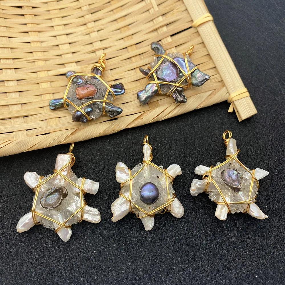 Natural Pearl Crystal Pendant Copper Wire Winding Irregular Shape DIY Lady Elegant Earrings Necklace Jewelry Making 1pc/pack
Natural Pearl Crystal Pendant Copper Wire Winding Irregular Shape DIY Lady Elegant Earrings Necklace Jewelry Making 1pc/pack