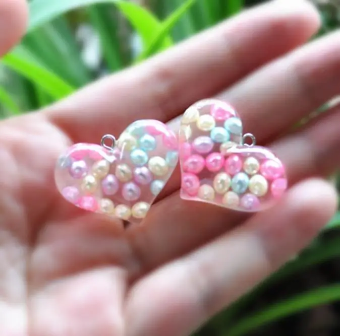 stripe heart kawaii Flat back resin 100pcs resin necklace charms Pearl filling heart pendant for DIY decoration
stripe heart kawaii Flat back resin 100pcs resin necklace charms Pearl filling heart pendant for DIY decoration