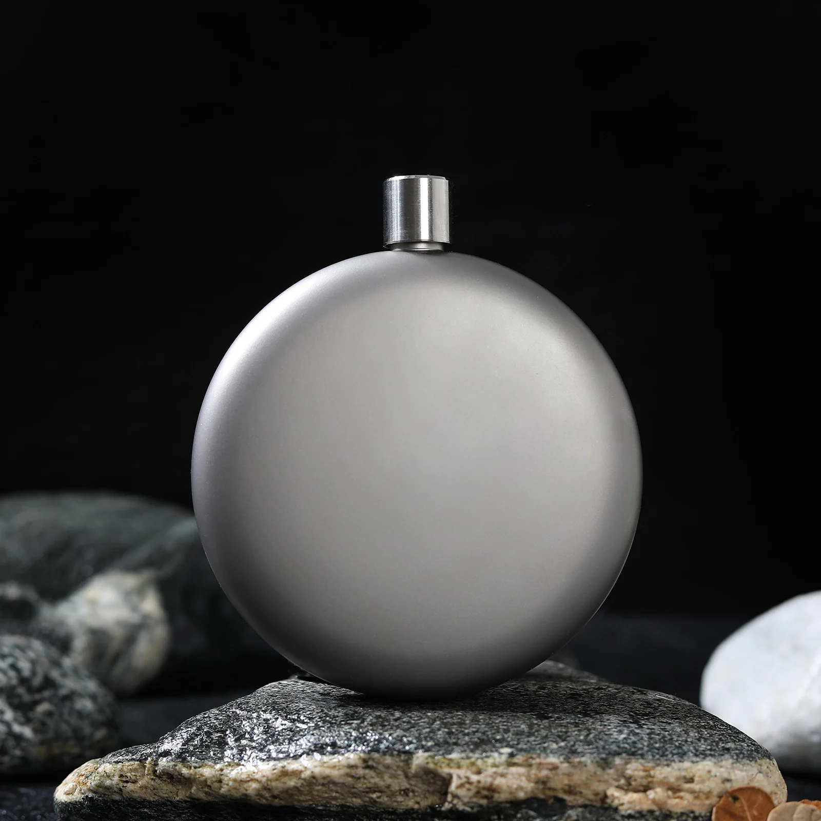 180ml Titanium Pocket Flagon Camping Portable Alcohol Bottle Drink Sports Outdoor Hip Round Flask Picnic Wine Bottle
180ml Titanium Pocket Flagon Camping Portable Alcohol Bottle Drink Sports Outdoor Hip Round Flask Picnic Wine Bottle