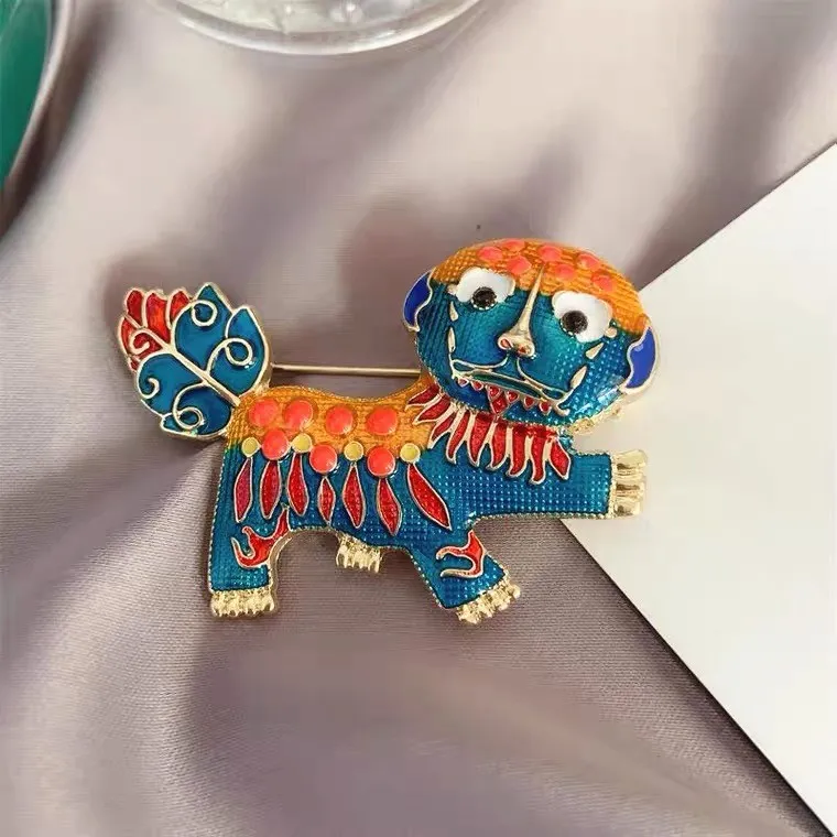 HOSENG Retro Palace Enamel Ethnic Unicorn Brooch Chinese Mascot Women Man Coat Suit Enamel Pin Luxury Jewelry Gift HS_746
HOSENG Retro Palace Enamel Ethnic Unicorn Brooch Chinese Mascot Women Man Coat Suit Enamel Pin Luxury Jewelry Gift HS_746