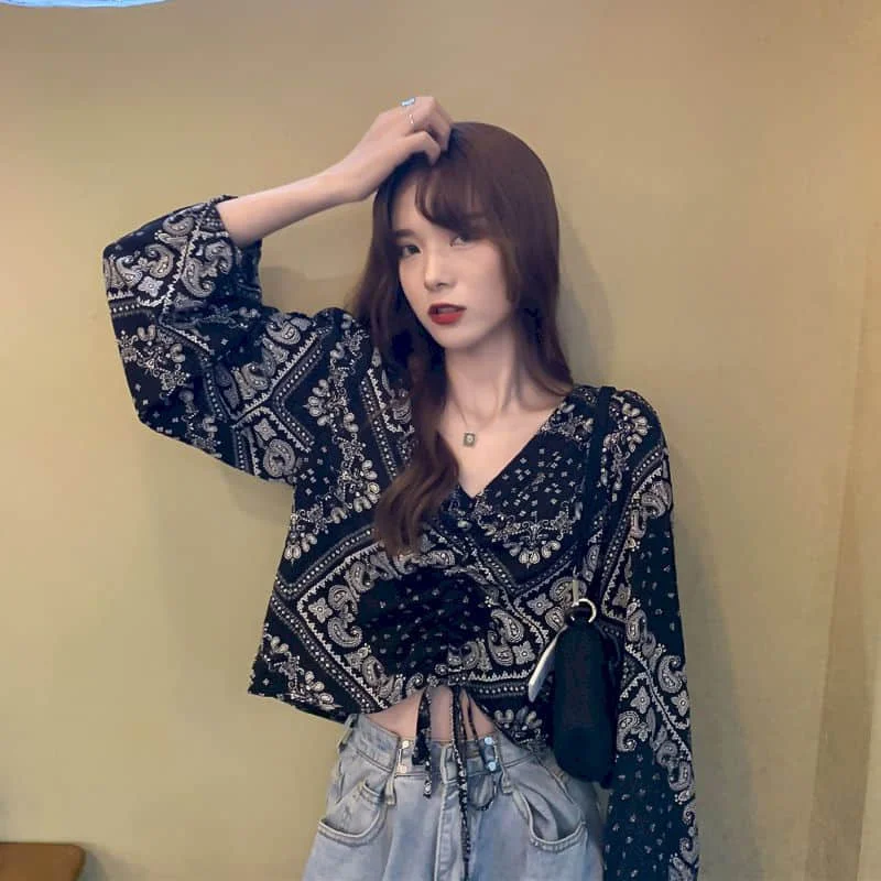 Long-sleeved T-shirt Women's Autumn 2022 New Hot Girl Design Sense Niche Drawstring High Waist Short Top Clothes Tide Pullovr
Long-sleeved T-shirt Women's Autumn 2022 New Hot Girl Design Sense Niche Drawstring High Waist Short Top Clothes Tide Pullovr